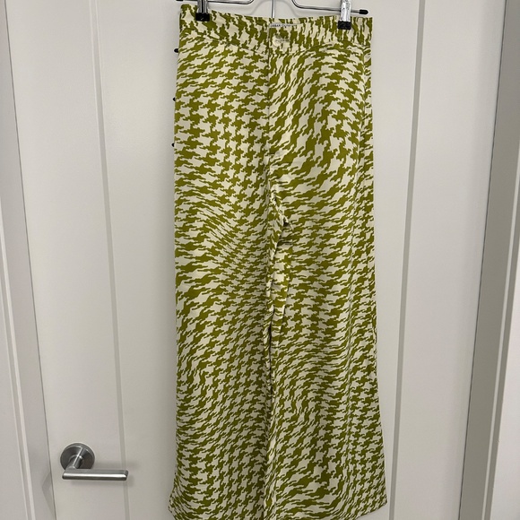 Urban Outfitters High Waisted Houndstooth Pants - Picture 2 of 10
